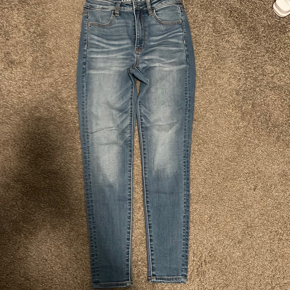 Very Good Condition American Eagle Jeans size 2